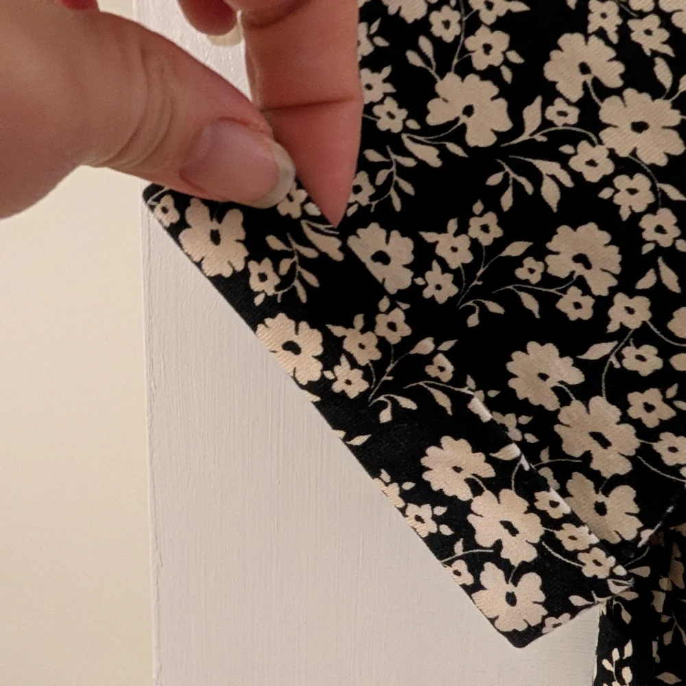 Sezane Black and Cream Floral Mini Dress - Picture 5 of 7